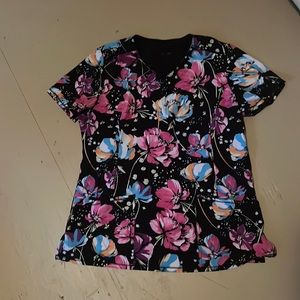 Cherokee Medium Floral Scrub Top